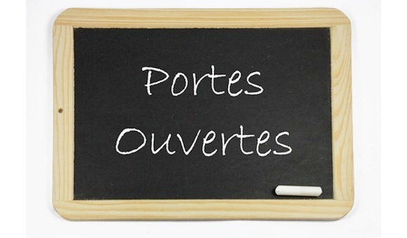 Portes ouvertes à Démosthène