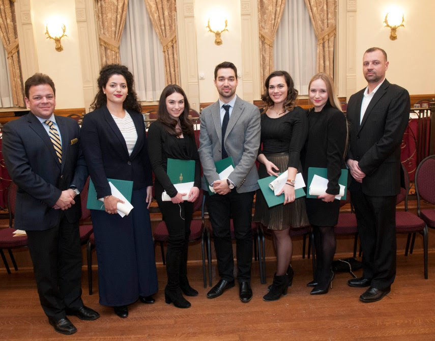 Des bourses pour des diplômé-e-s de l’École Socrates-Démosthène